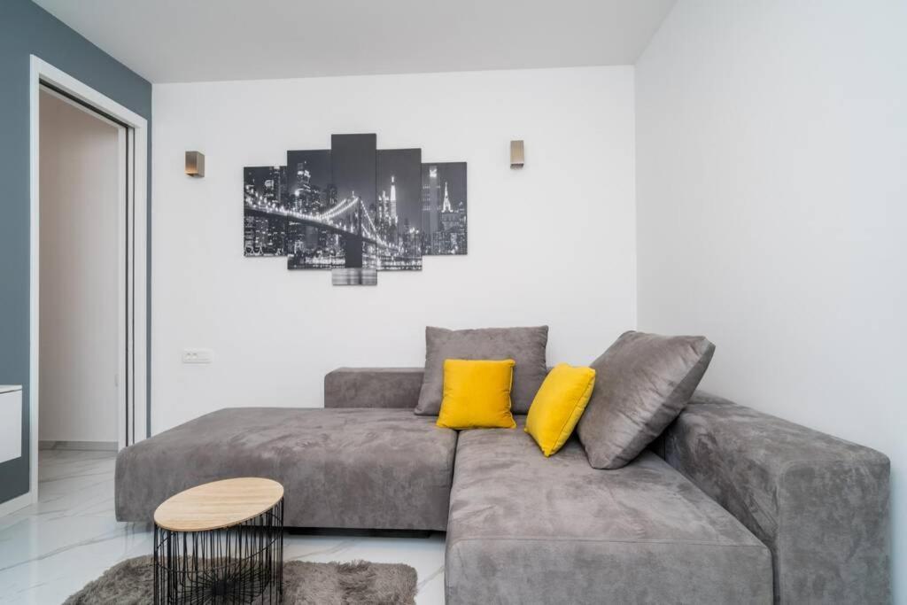 Luxury Downtown West Apartment Ragusa Esterno foto