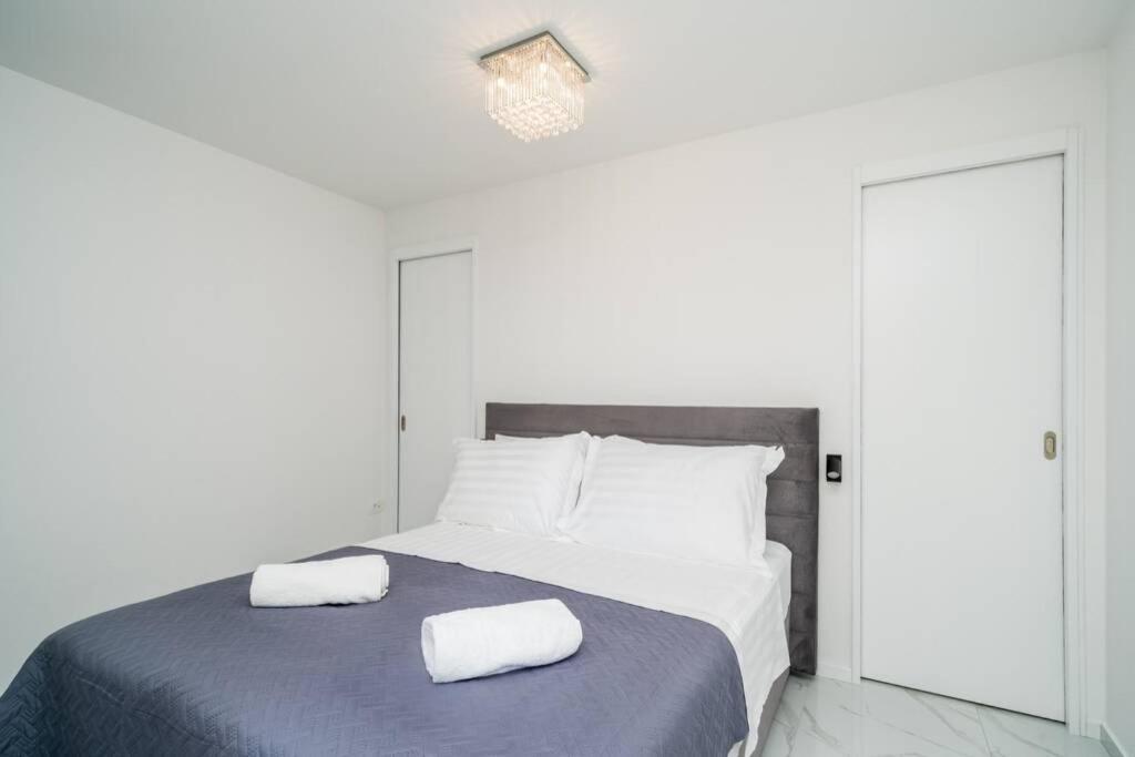 Luxury Downtown West Apartment Ragusa Esterno foto